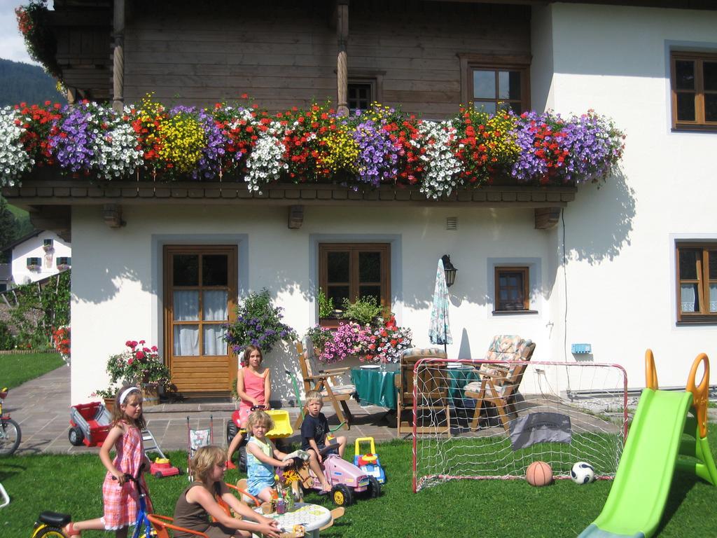 Ferienhaus Niedermoser ลีโอกัง ภายนอก รูปภาพ