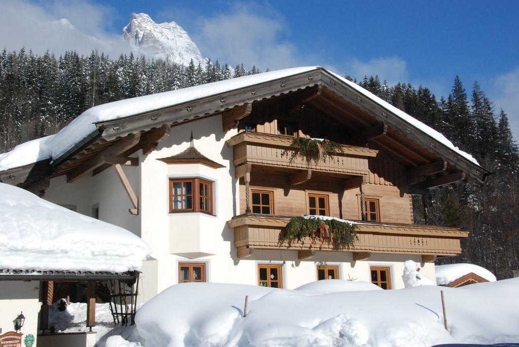 Ferienhaus Niedermoser ลีโอกัง ภายนอก รูปภาพ