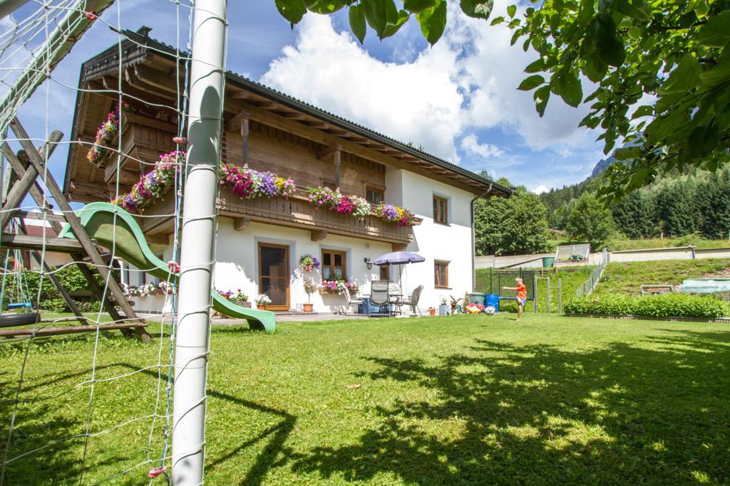 Ferienhaus Niedermoser ลีโอกัง ภายนอก รูปภาพ